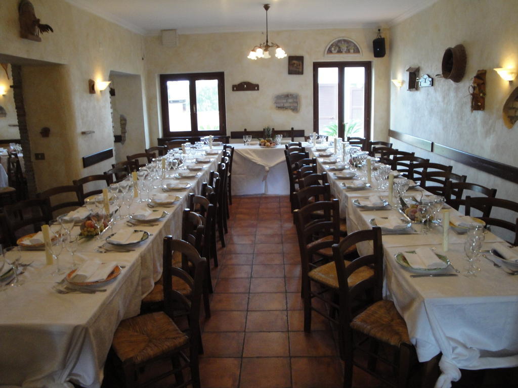 Agriturismo La Valle Di Ceri تشيرفيتيري المظهر الخارجي الصورة