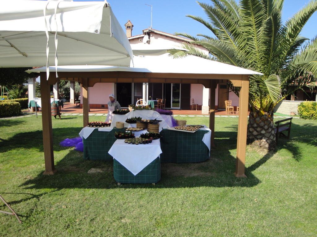 Agriturismo La Valle Di Ceri تشيرفيتيري المظهر الخارجي الصورة